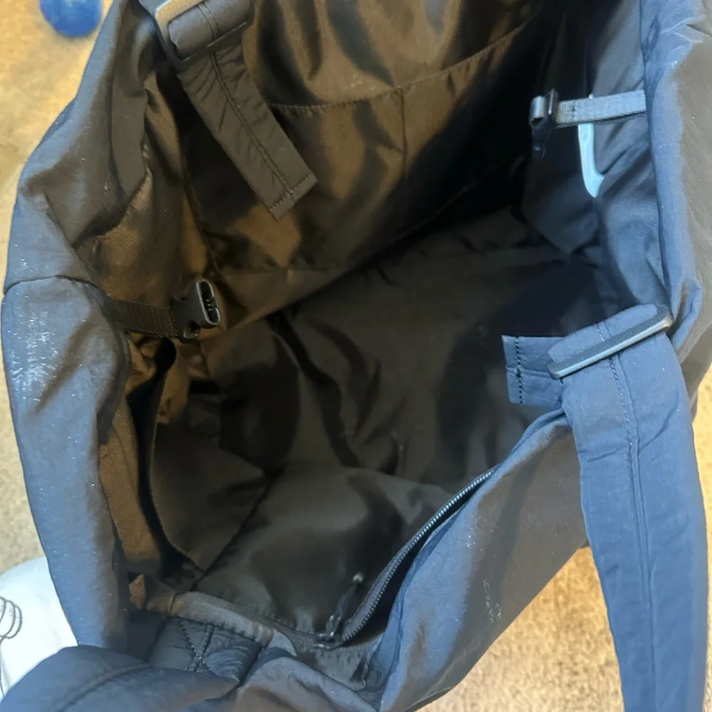 lululemon athletica Black Shoulder Tote Bag